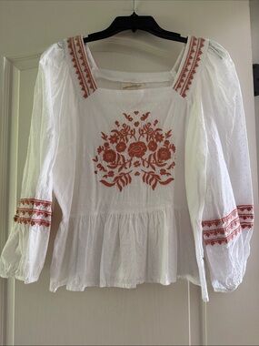 Universal Thread White Peasant Blouse with Terracotta Embroidery